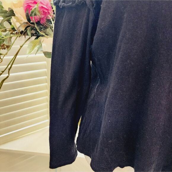 DREW BLACK LARGE  RIBBED RUFFLE TOP - Picture 3 of 7